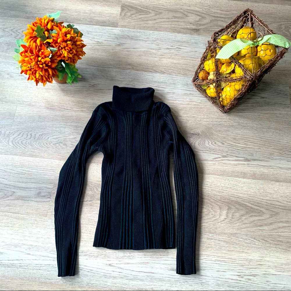 Black Turtle Neck🖤